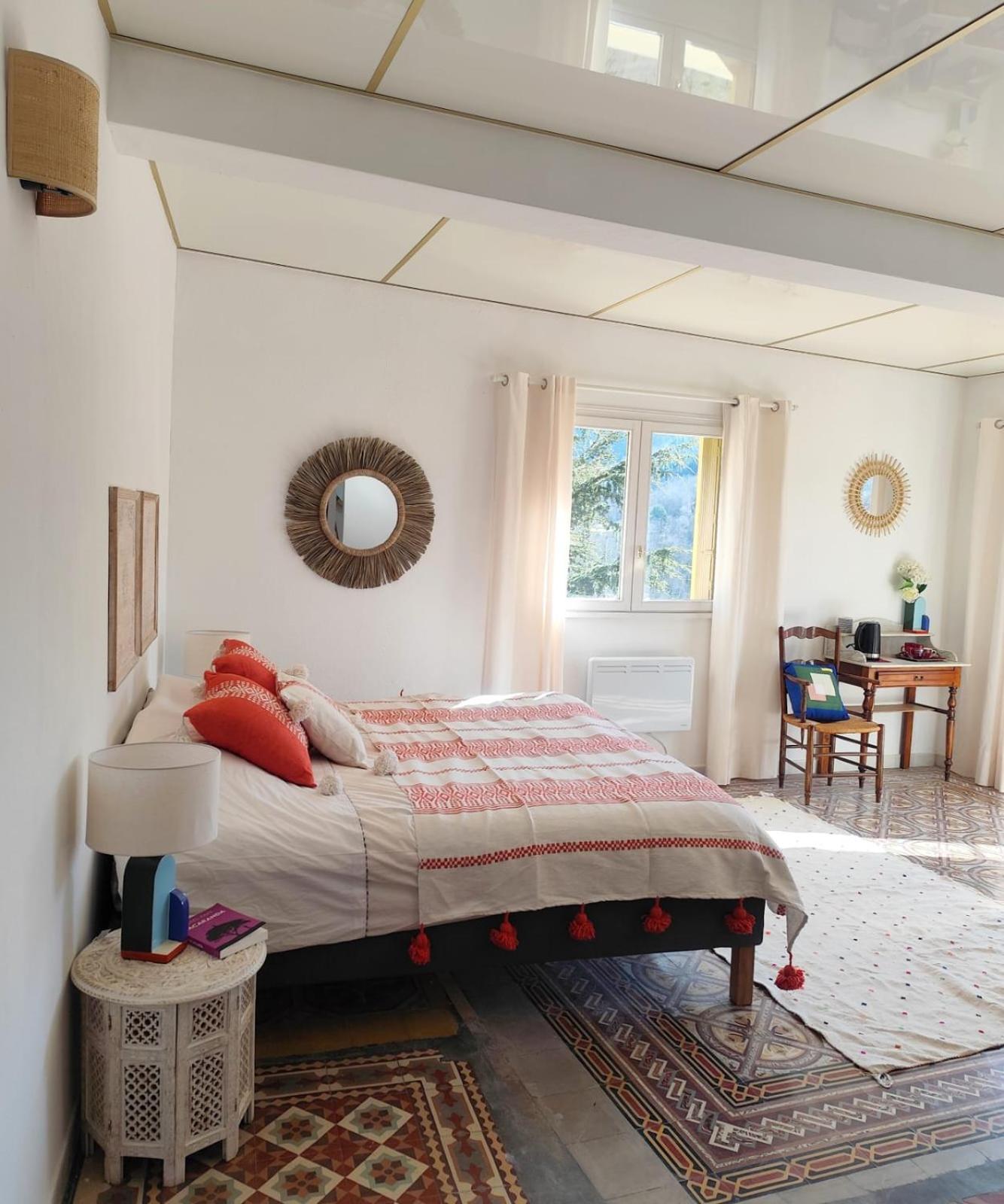 Casa Louisa Bed & Breakfast Serralongue Екстериор снимка